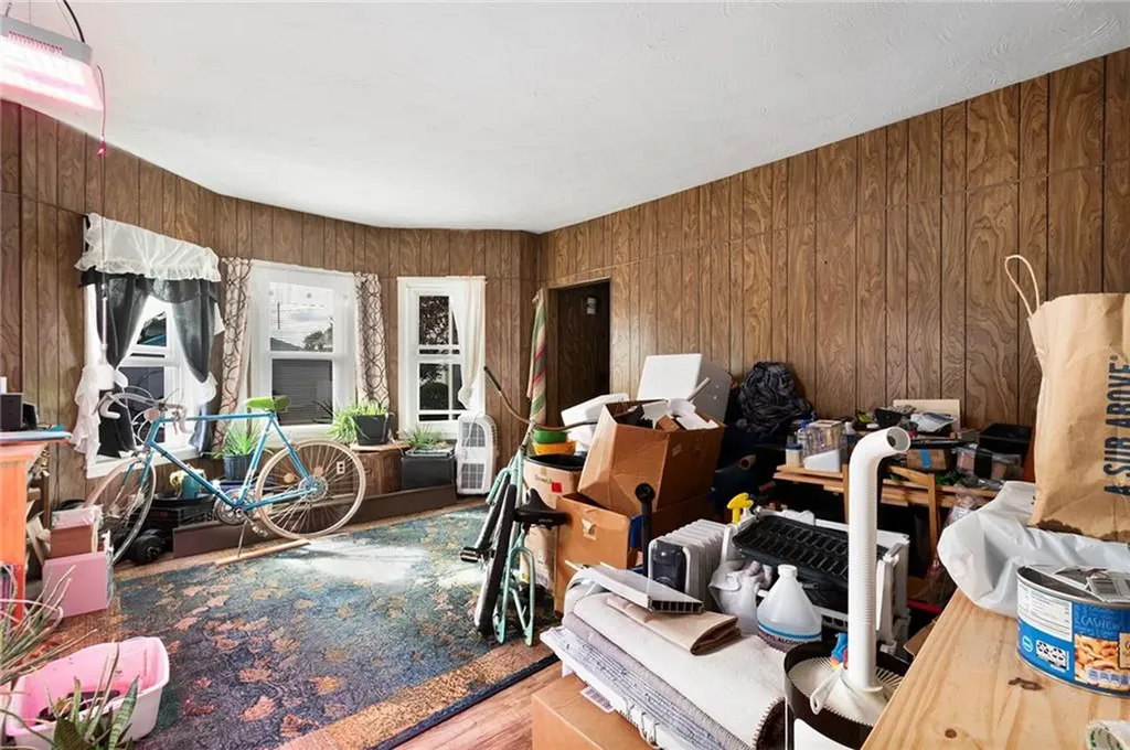 7 Cleveland Avenue Cranston RI 02920