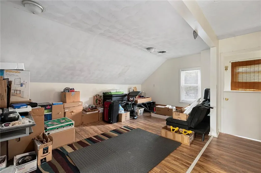 7 Cleveland Avenue Cranston RI 02920