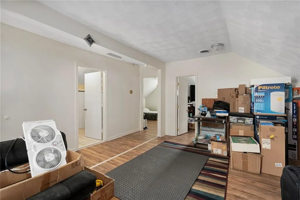 7 Cleveland Avenue Cranston RI 02920