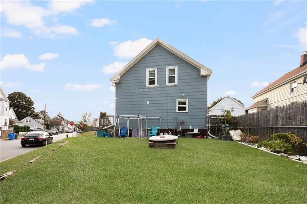 7 Cleveland Avenue Cranston RI 02920