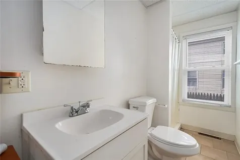 7 Cleveland Avenue Cranston RI 02920