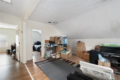 7 Cleveland Avenue Cranston RI 02920