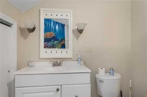 7 Cleveland Avenue Cranston RI 02920