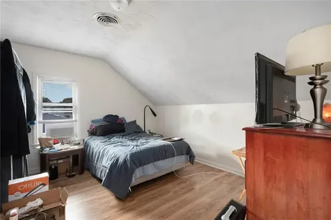 7 Cleveland Avenue Cranston RI 02920