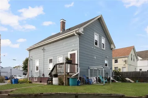 7 Cleveland Avenue Cranston RI 02920