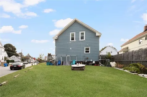 7 Cleveland Avenue Cranston RI 02920