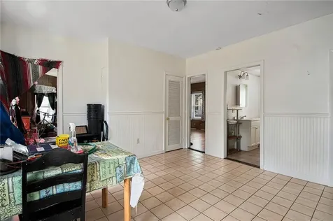 7 Cleveland Avenue Cranston RI 02920