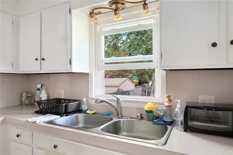 7 Cleveland Avenue Cranston RI 02920