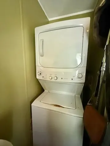 521 Forest Park Middletown RI 02842