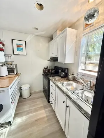 521 Forest Park Middletown RI 02842