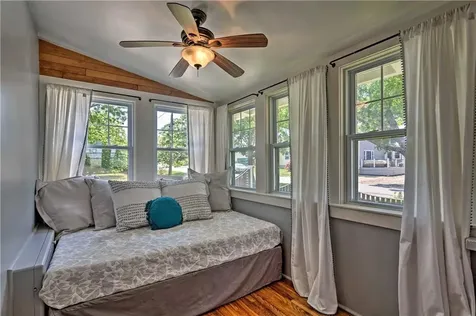 129 Dighton Avenue Portsmouth RI 02871