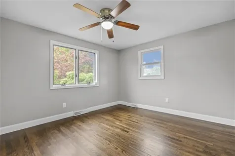 85 Canario Drive Warren RI 02885