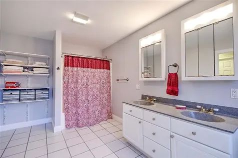 29 Lake Avenue Barrington RI 02806