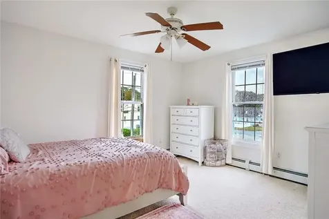 29 Lake Avenue Barrington RI 02806