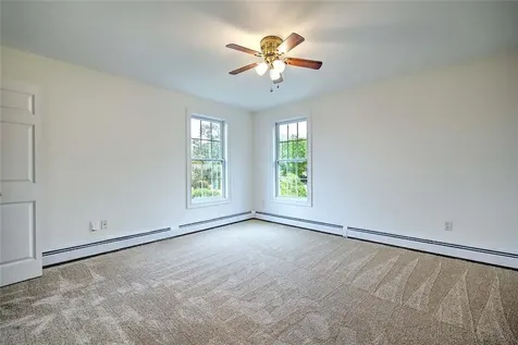 29 Lake Avenue Barrington RI 02806