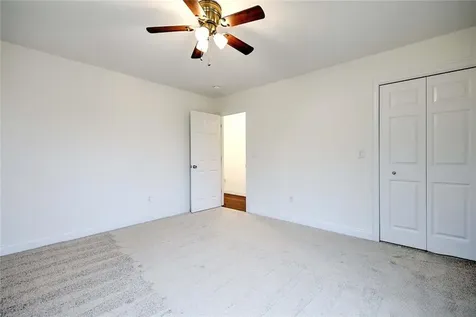 29 Lake Avenue Barrington RI 02806