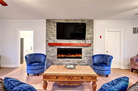 29 Lake Avenue Barrington RI 02806