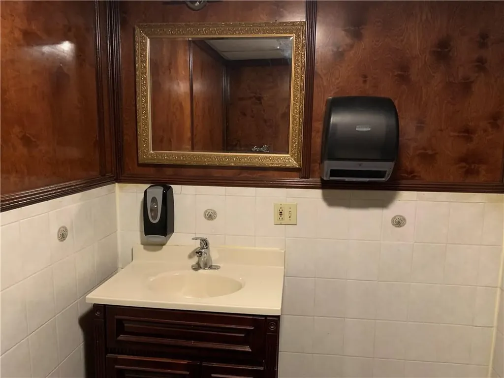 146 Gansett Avenue Cranston RI 02910