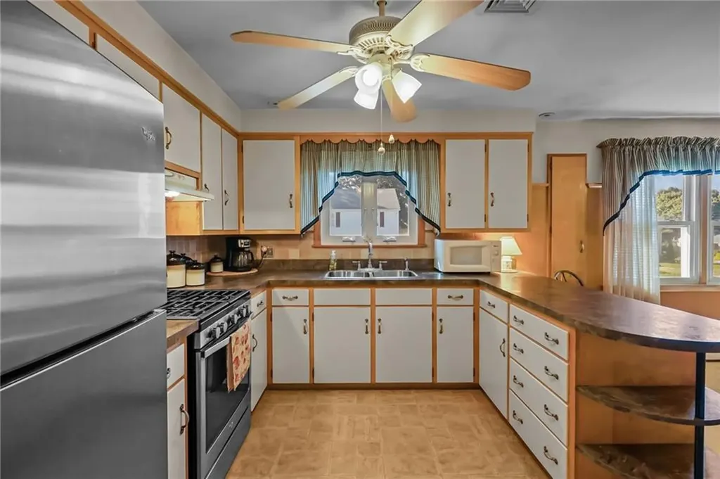 10 Windmill Street Pawtucket RI 02860