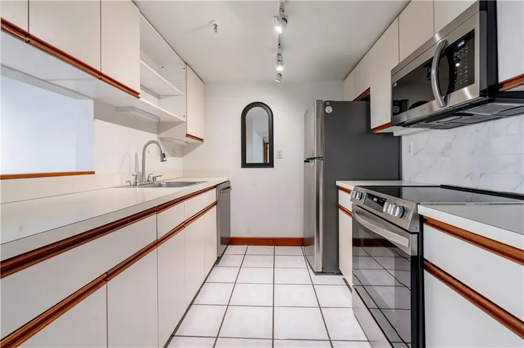 555 S Water Street Providence RI 02906