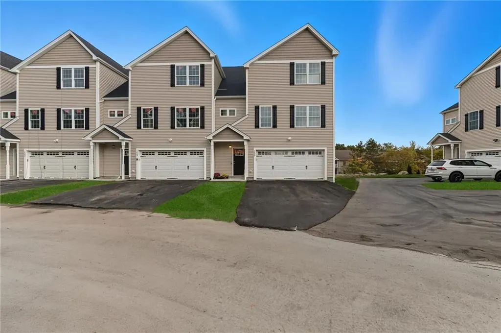 1504 Hunting Hill Drive Cumberland RI 02864