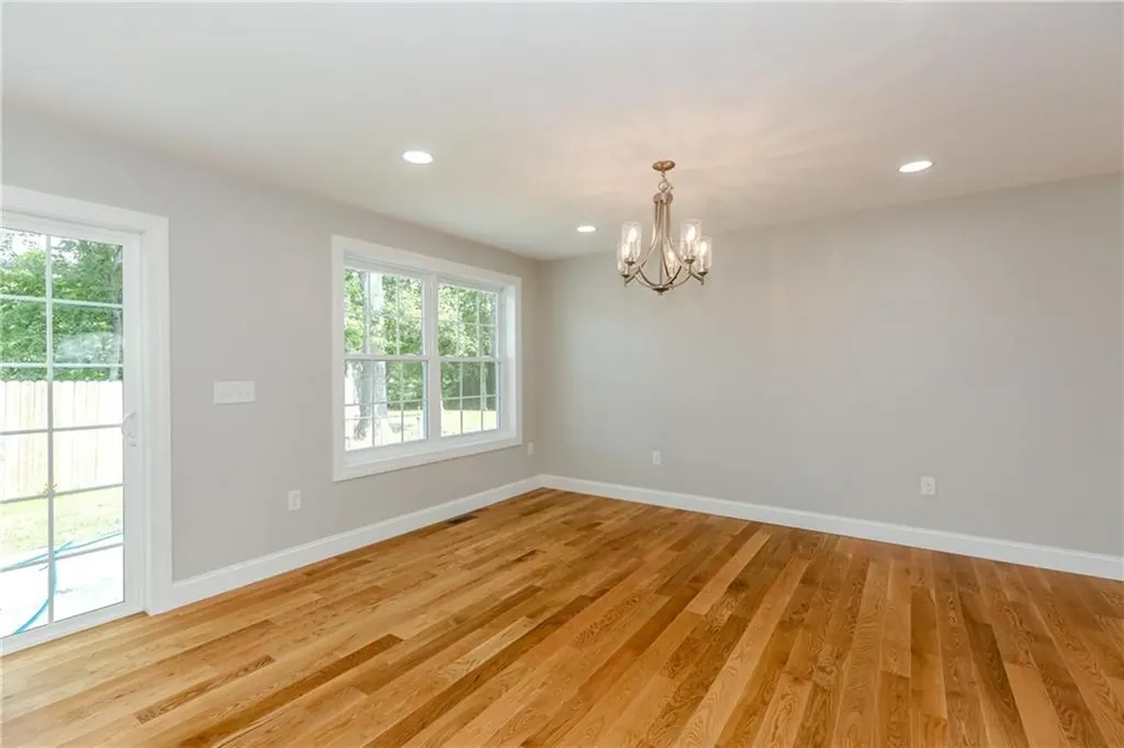 325 Inez Avenue Warwick RI 02886