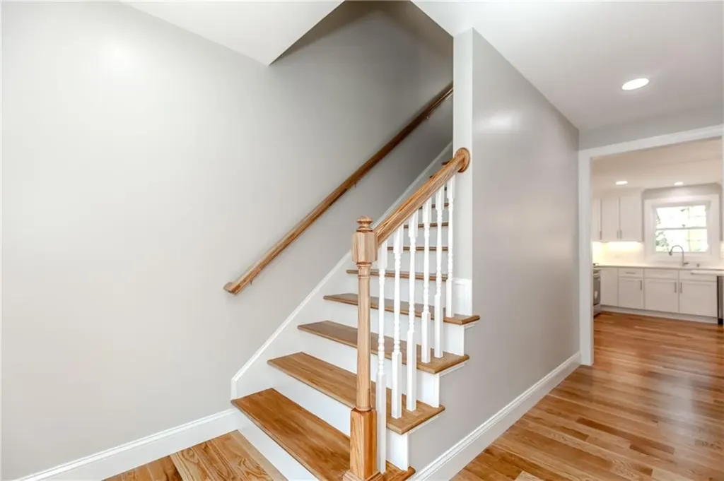 325 Inez Avenue Warwick RI 02886