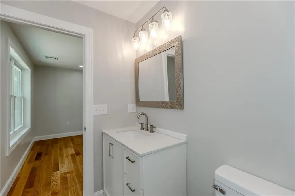 325 Inez Avenue Warwick RI 02886