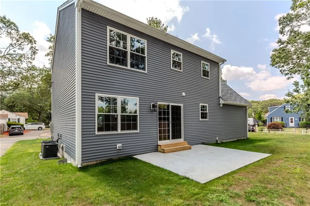 325 Inez Avenue Warwick RI 02886