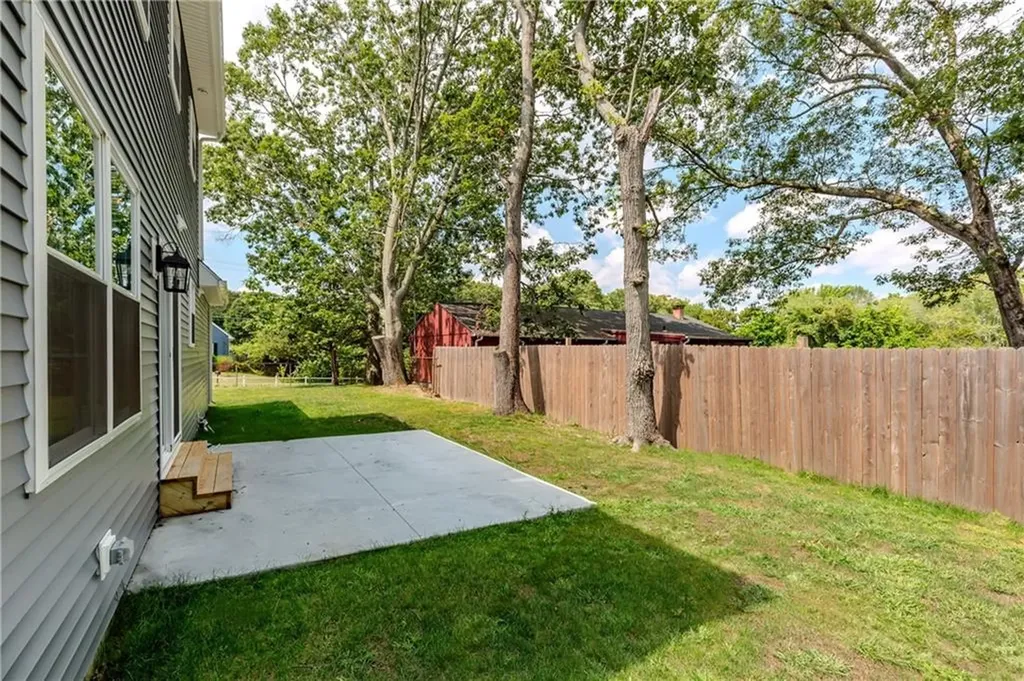 325 Inez Avenue Warwick RI 02886