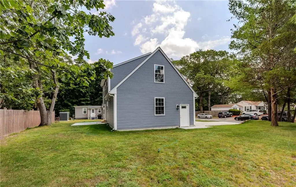 325 Inez Avenue Warwick RI 02886