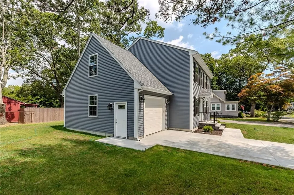 325 Inez Avenue Warwick RI 02886