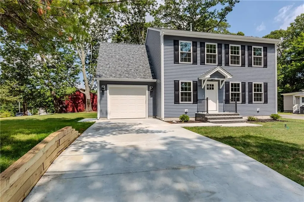 325 Inez Avenue Warwick RI 02886