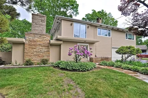 141 Glen Ridge Road Cranston RI 02920