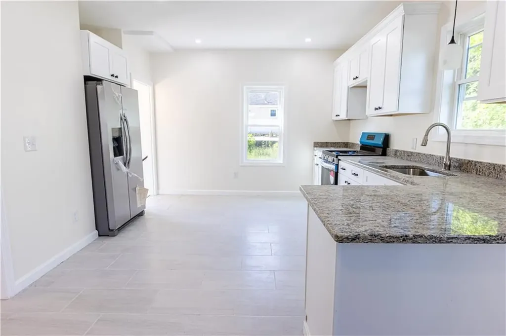 90 Winthrop Avenue Providence RI 02908