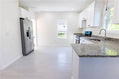 90 Winthrop Avenue Providence RI 02908