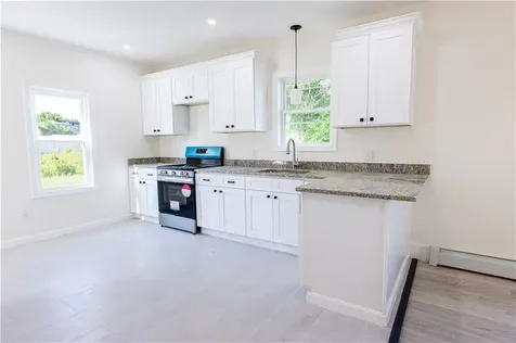 90 Winthrop Avenue Providence RI 02908