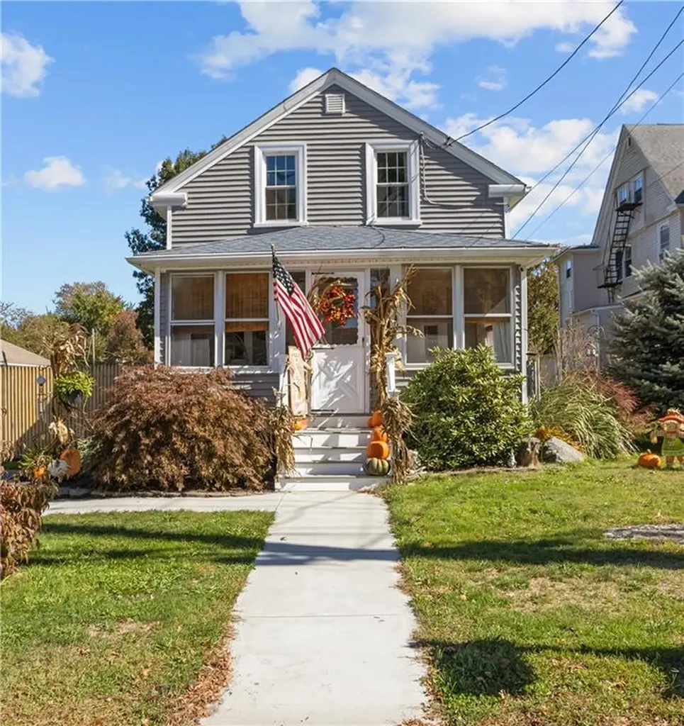 342 Warwick Neck Avenue Warwick RI 02889