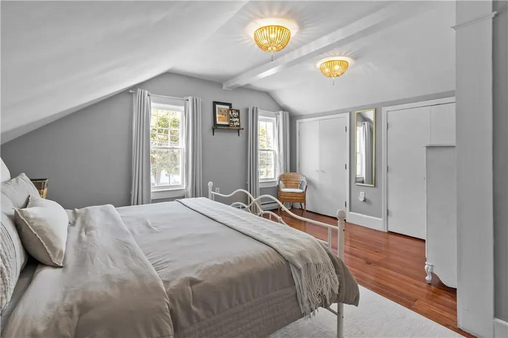 342 Warwick Neck Avenue Warwick RI 02889