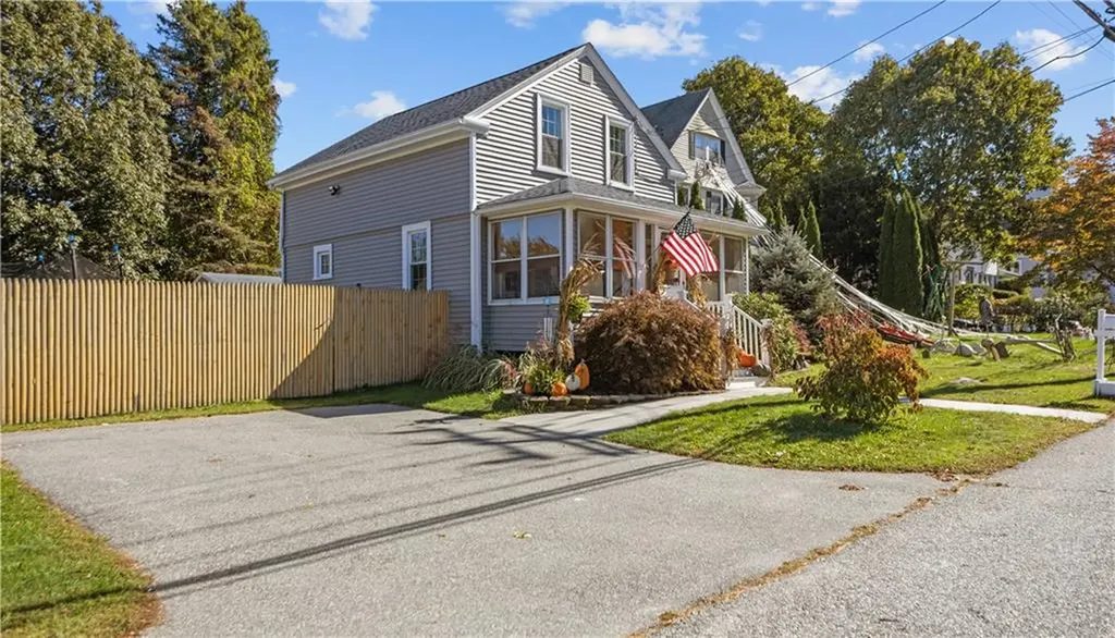 342 Warwick Neck Avenue Warwick RI 02889