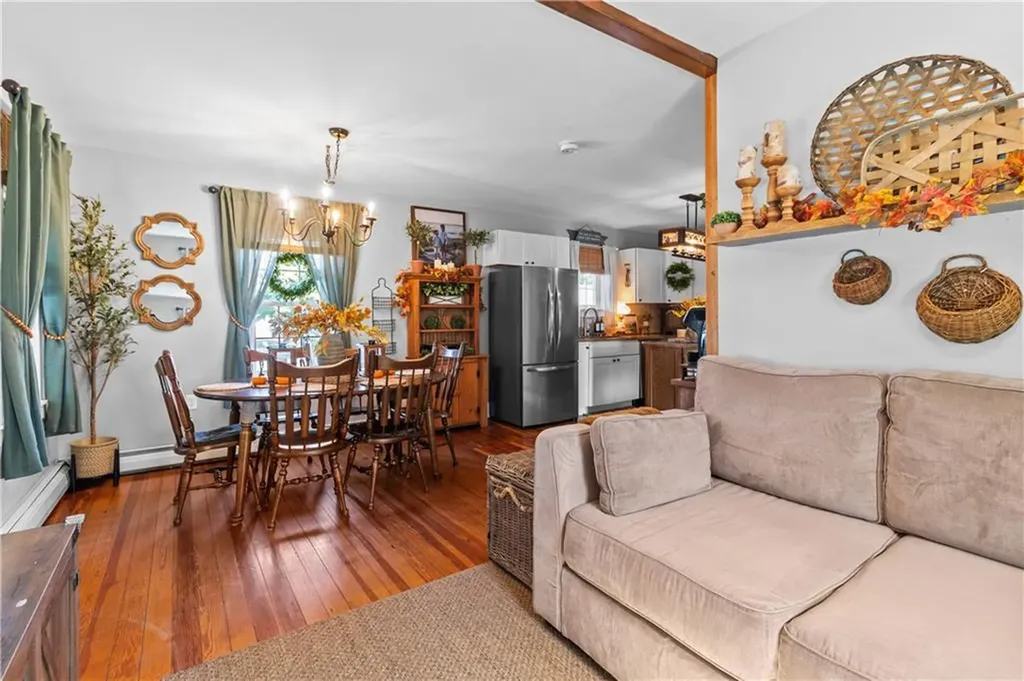 342 Warwick Neck Avenue Warwick RI 02889