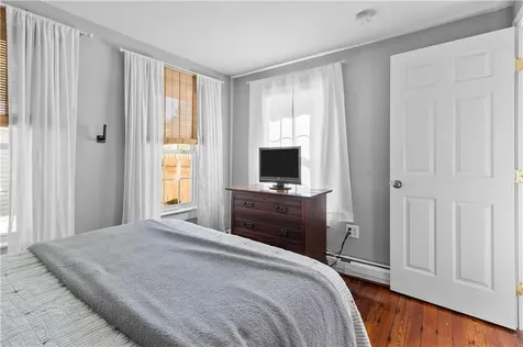 342 Warwick Neck Avenue Warwick RI 02889