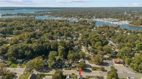 342 Warwick Neck Avenue Warwick RI 02889