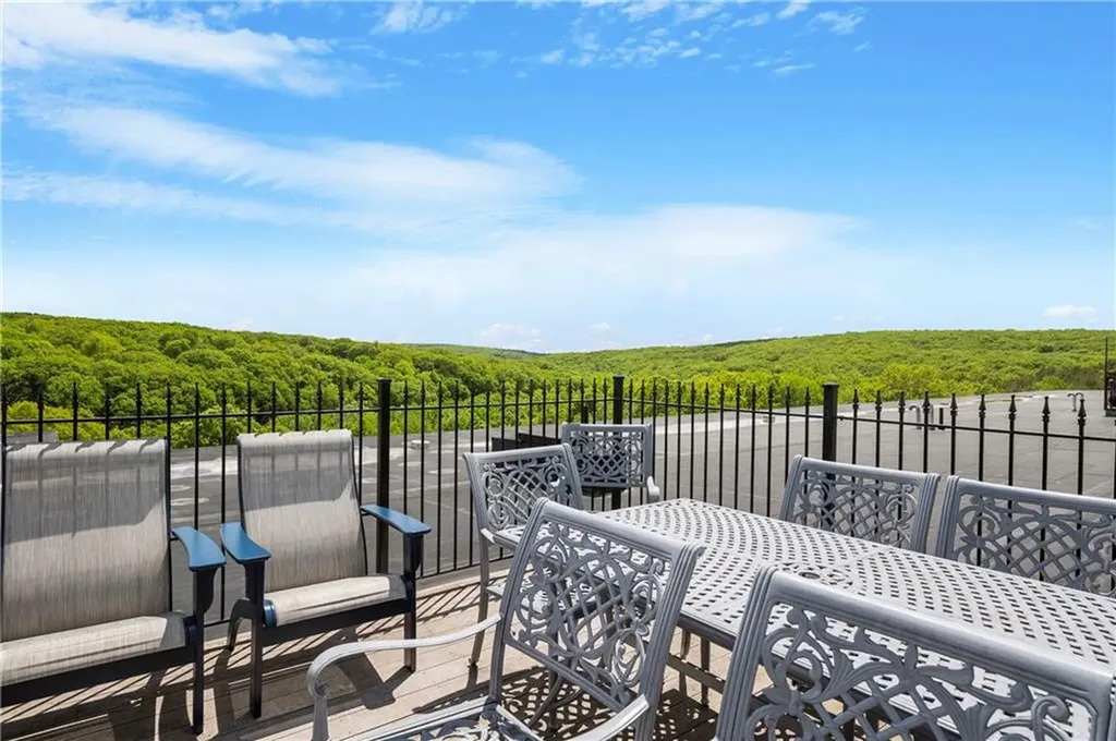 1 Tupperware Drive North Smithfield RI 02896