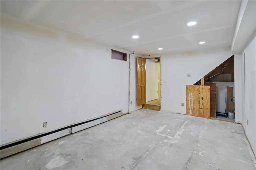 111 Raphael Avenue Providence RI 02904