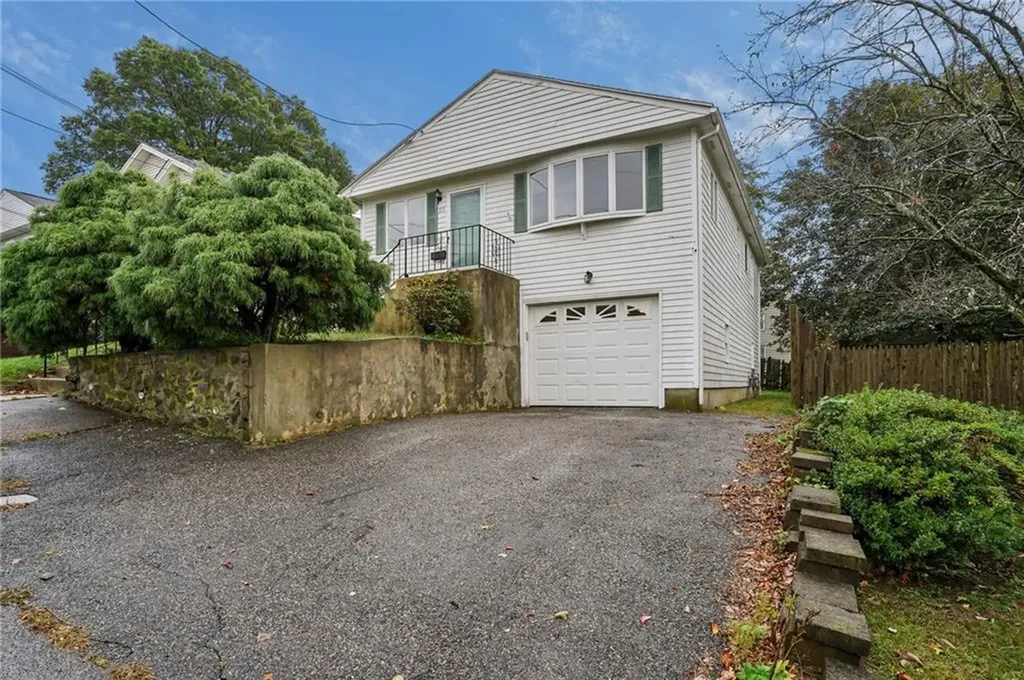 111 Raphael Avenue Providence RI 02904