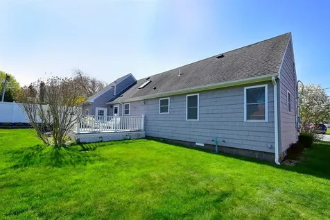 62 Reposa Square Portsmouth RI 02871