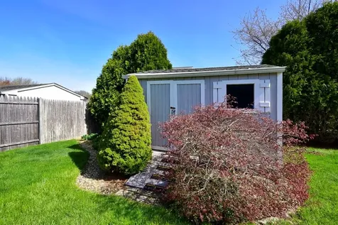 62 Reposa Square Portsmouth RI 02871