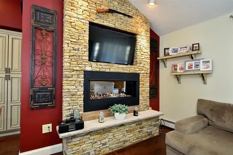 62 Reposa Square Portsmouth RI 02871