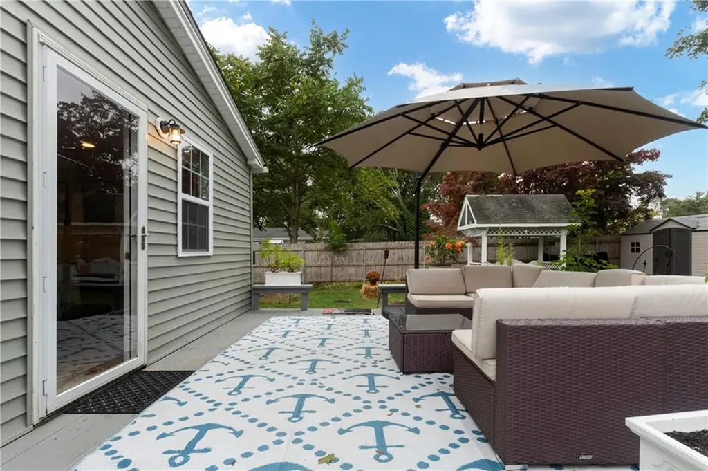 319 Arlington Avenue Warwick RI 02889